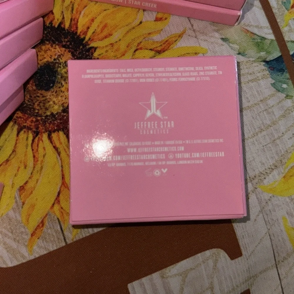 Jeffrey Star New  Eyeshadow‎